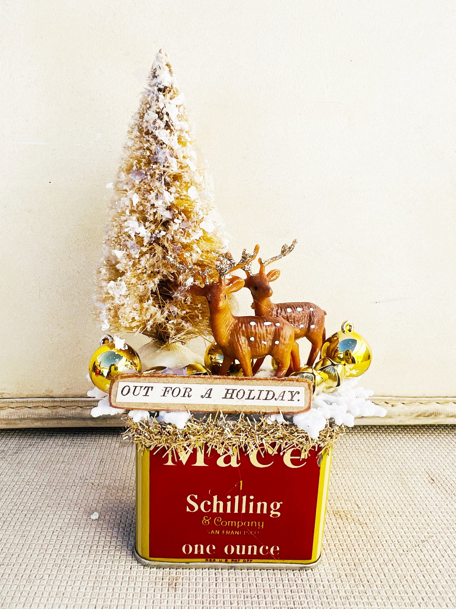 Christmas Tree Reindeer Tin Decor