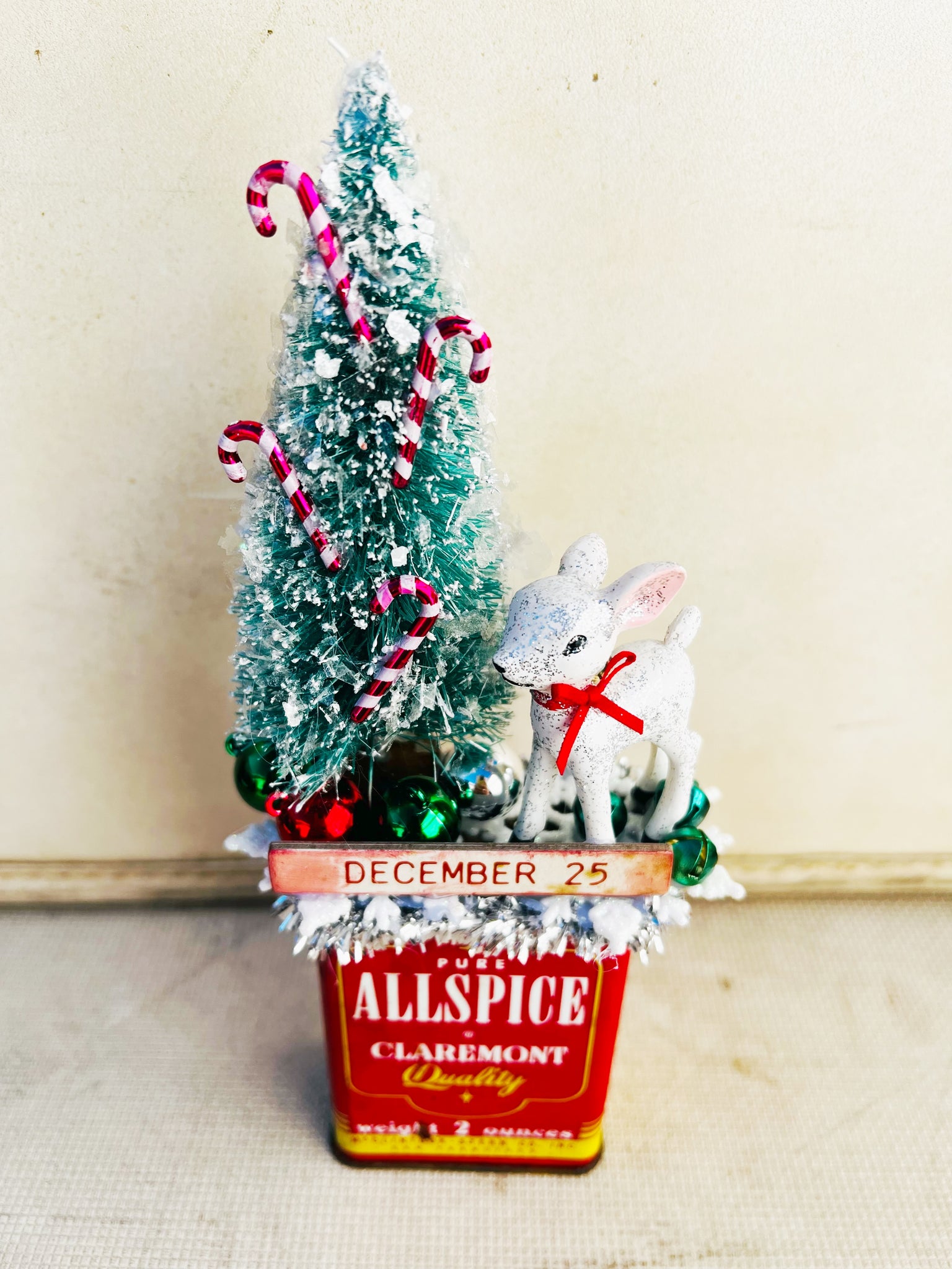 Christmas Tree Reindeer Tin Decor