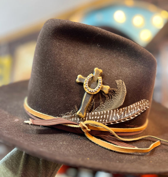 horseshoe cross hat pin 