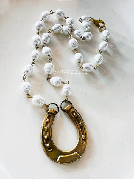 Pearl Beaded Chain Horseshoe Necklace