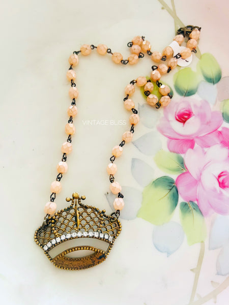 Adjust Your Crown Necklace Salmon Pink