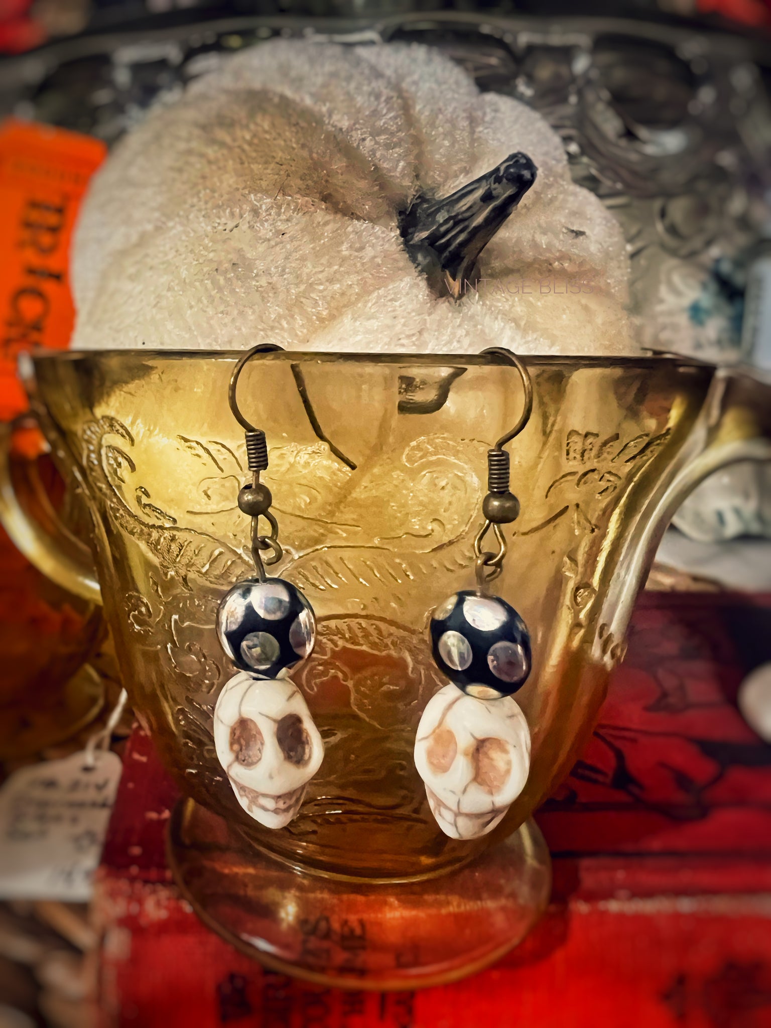 Skeleton Head Sparkle Earrings