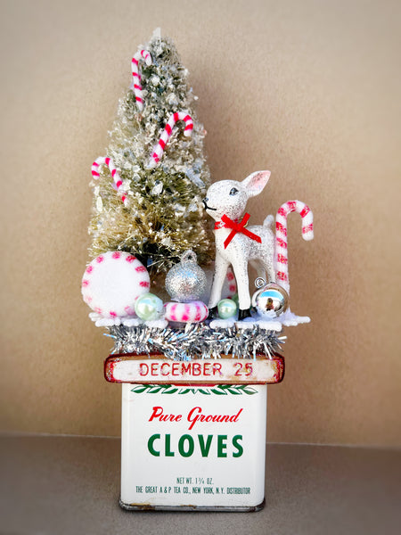 Christmas Tree Reindeer Tin Decor