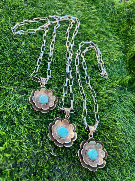 Turquoise Flower Pendant Metal Chain Necklace
