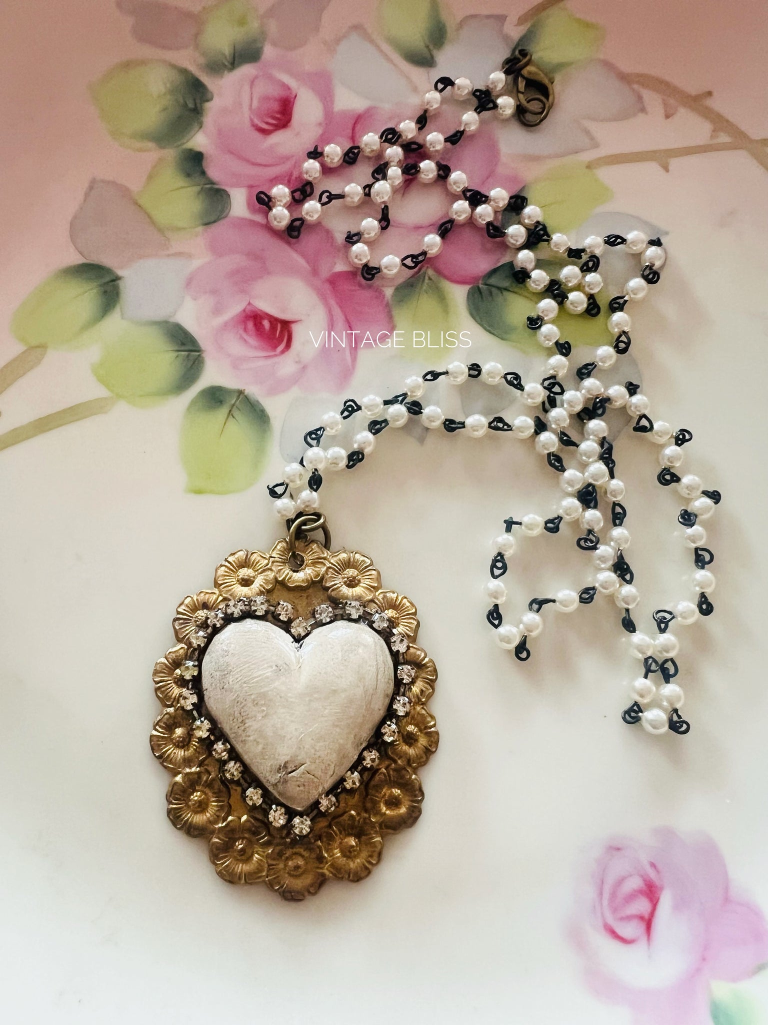 Whitewash Clay Heart Filigree Necklace