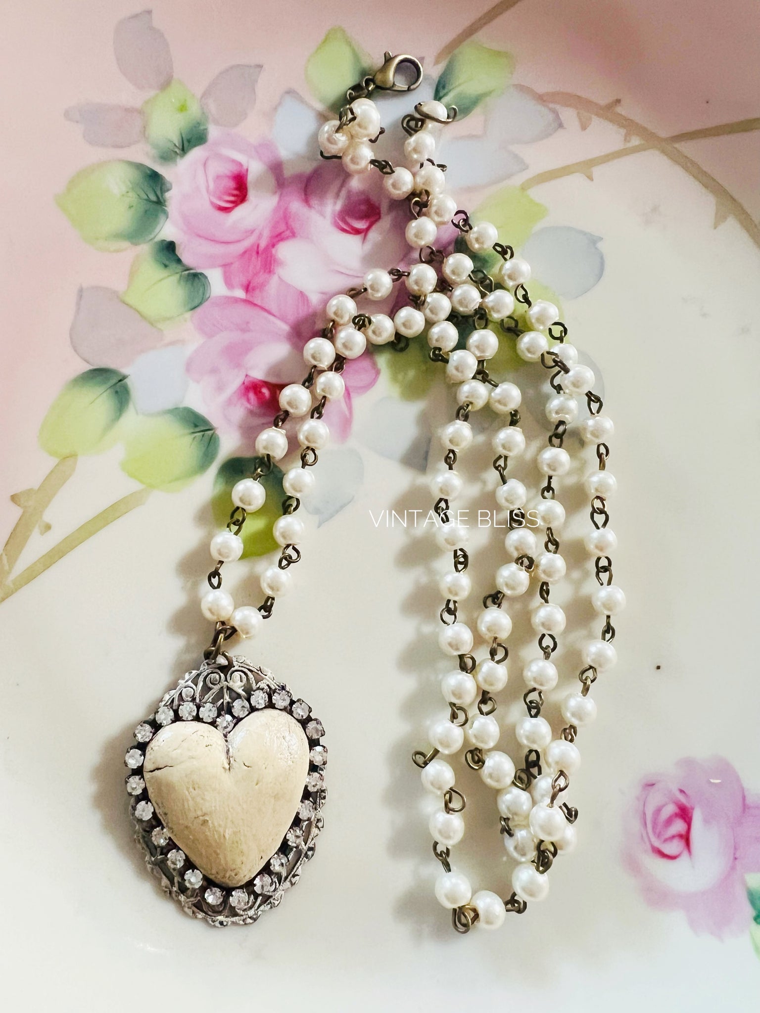 Whitewash Clay Heart Beaded Chain Necklace